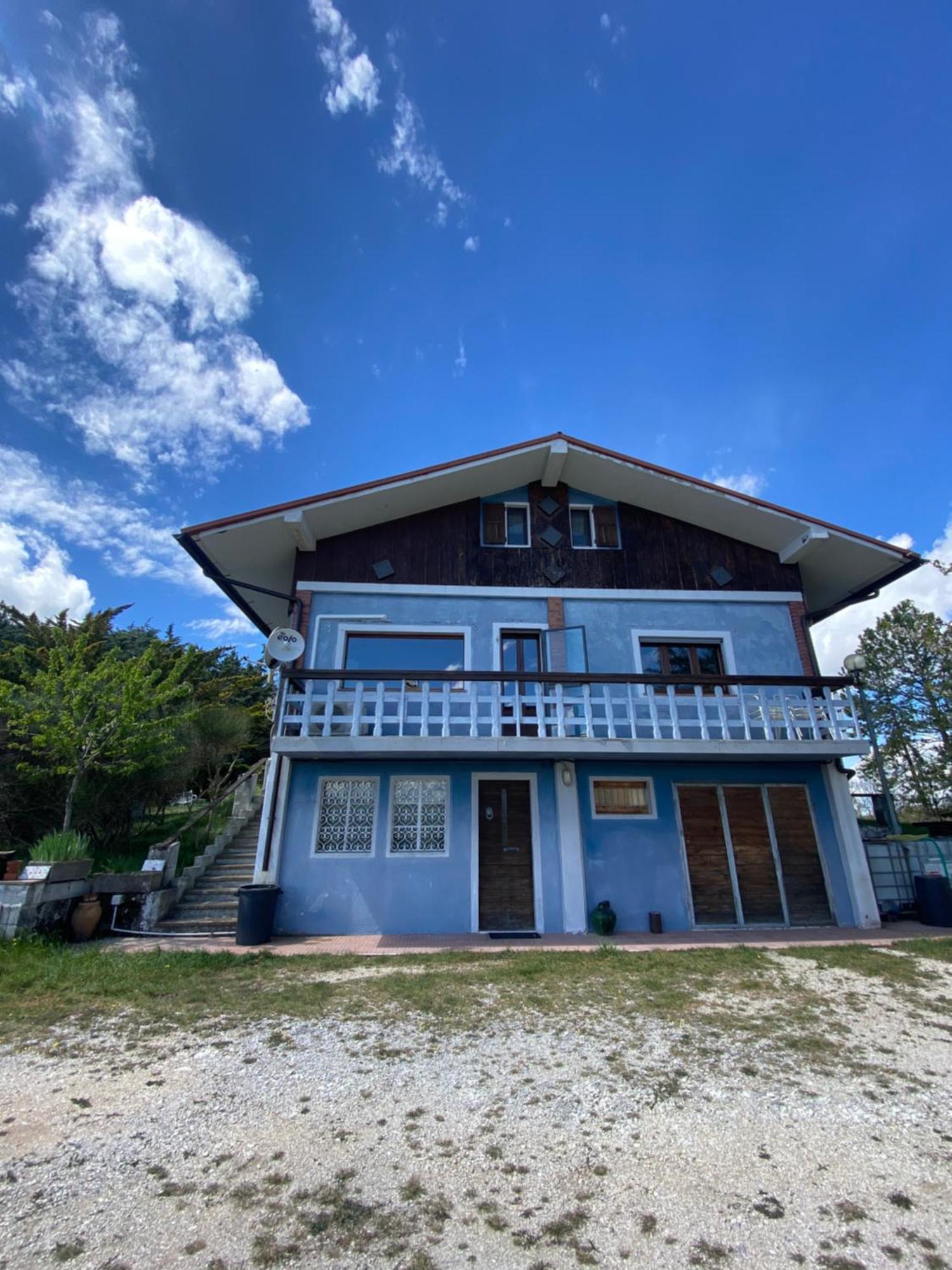 Chalet Ricciano Foligno Exterior photo