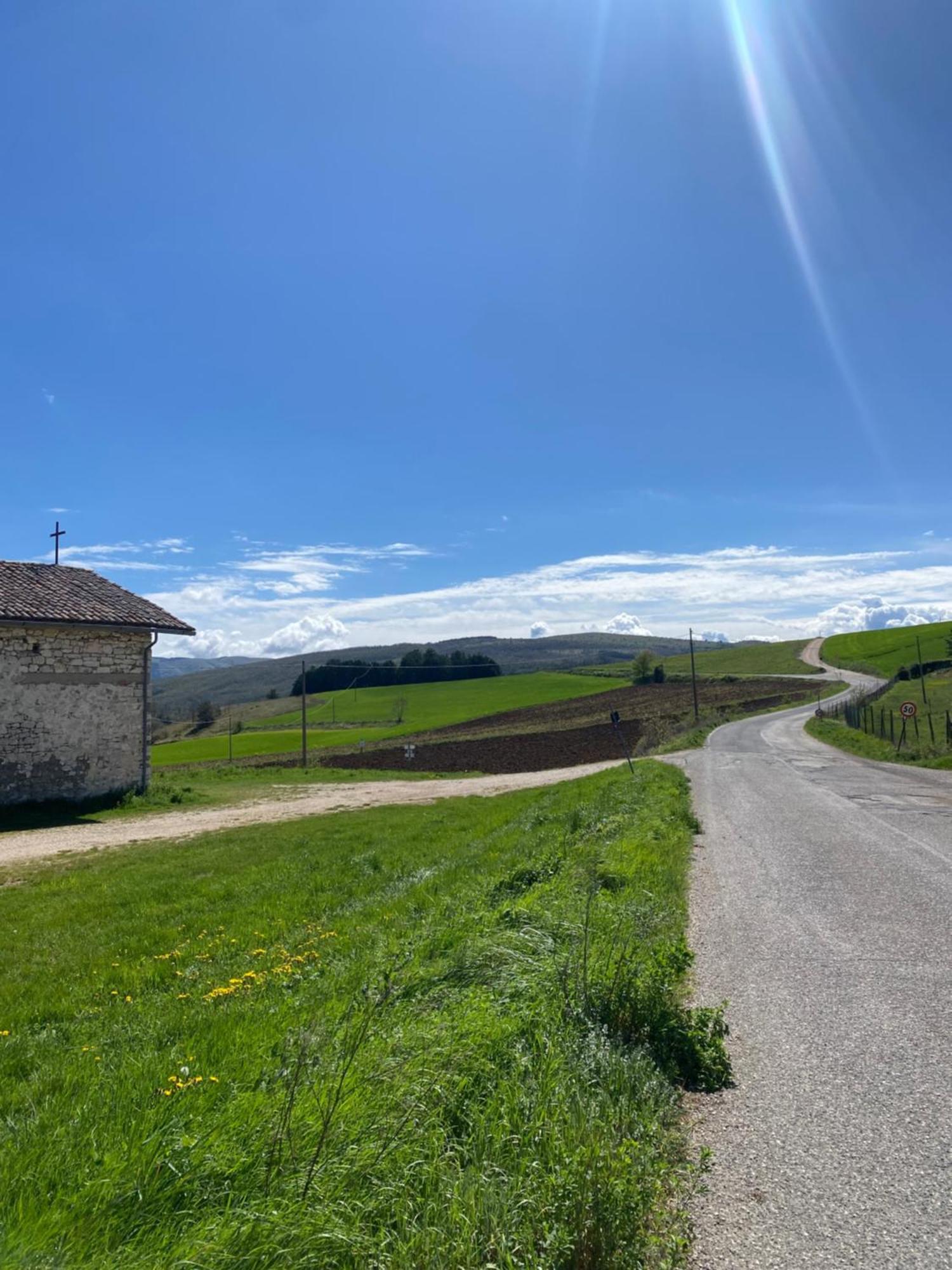 Chalet Ricciano Foligno Exterior photo